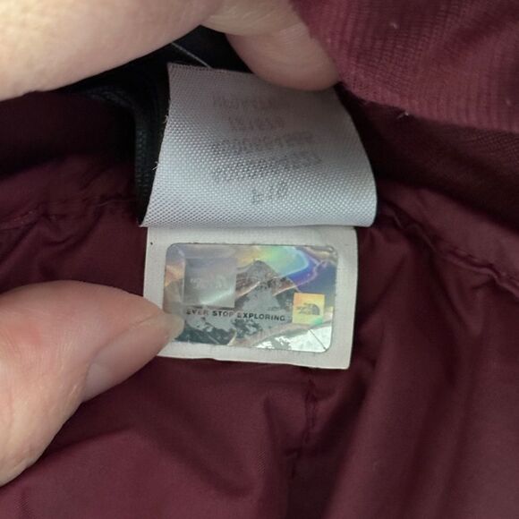 The North Face Women’s Alpz 2.0 Insulated Jacket Maroon Red Small - Picture 12 of 13